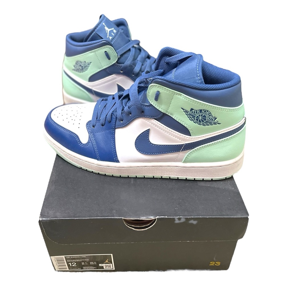 Air Jordan 1 Mid “Mystic”